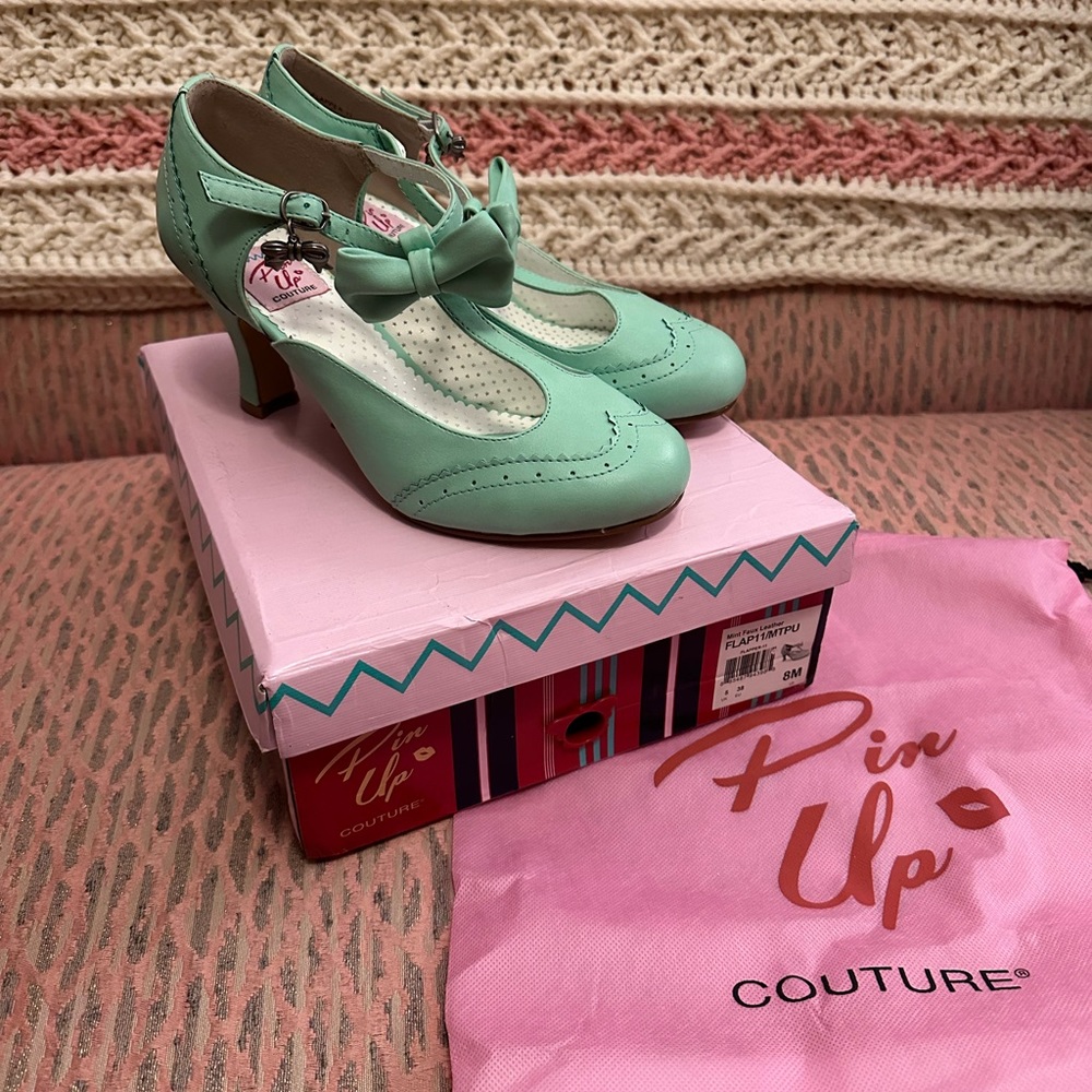 ✨ Brand New Pin-Up Couture Heels 👠 Mint Green ~ Beautiful ~ Size 8 ✨